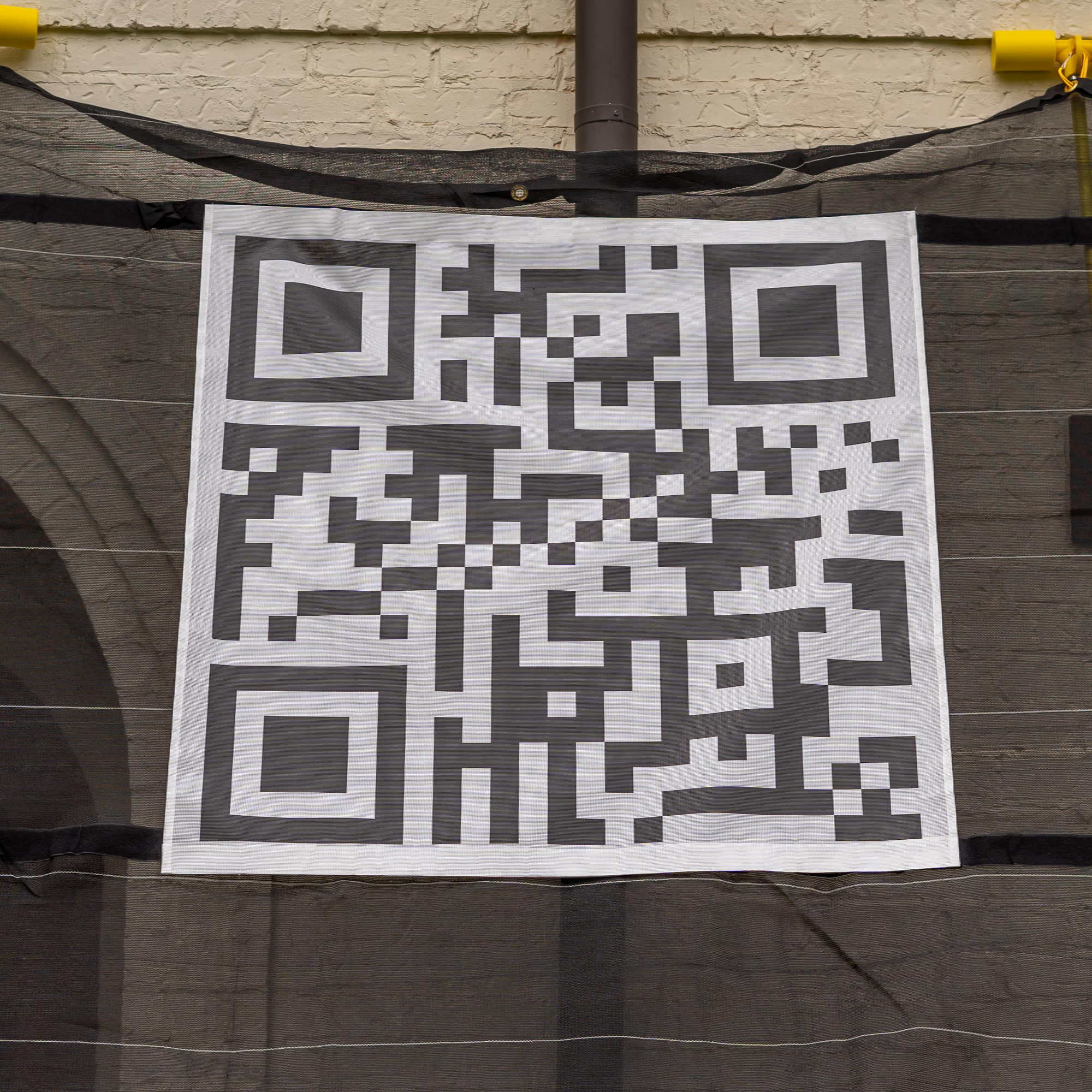 QR Code Banner (For More Referrals)